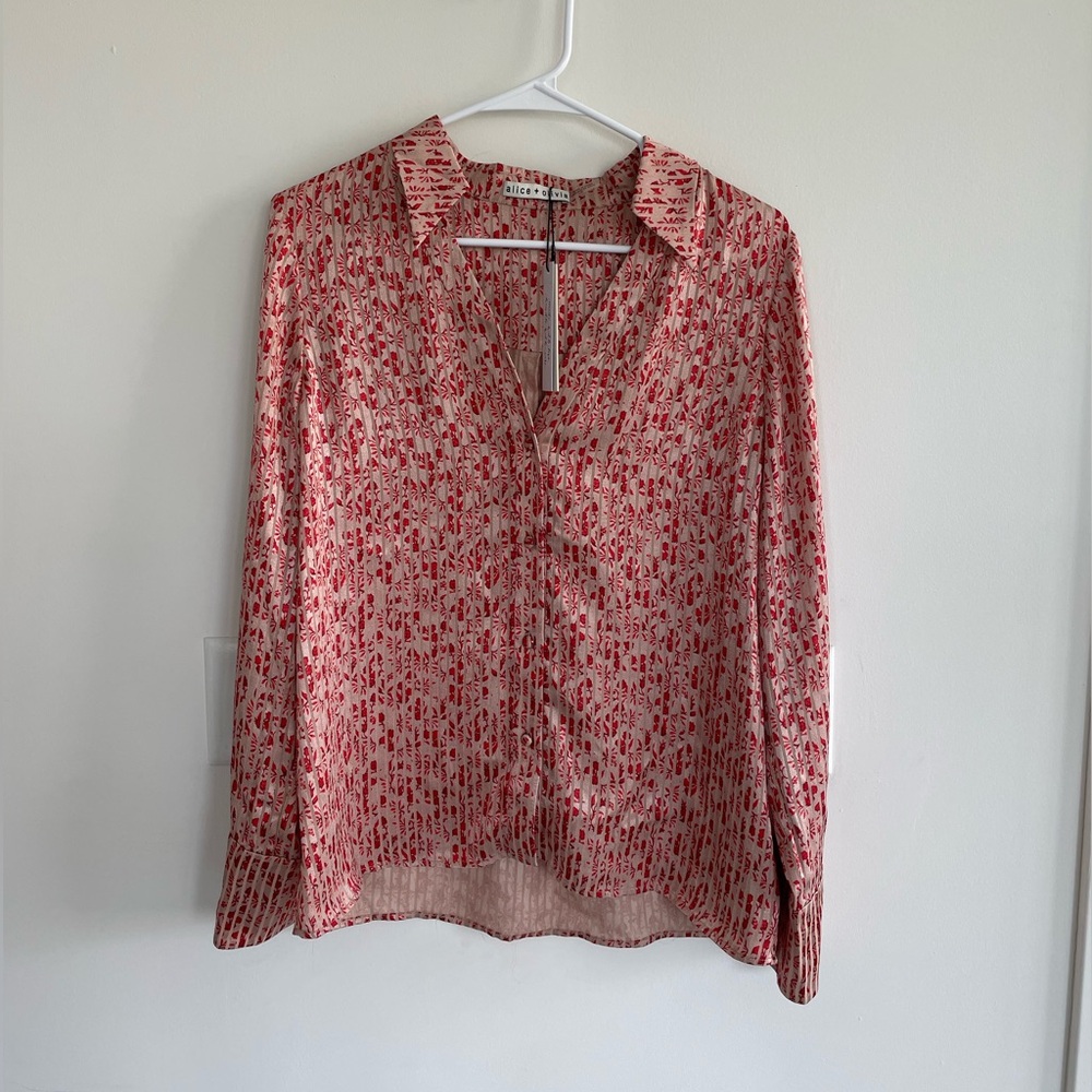 NWT stunning floral Alice & Olivia blouse